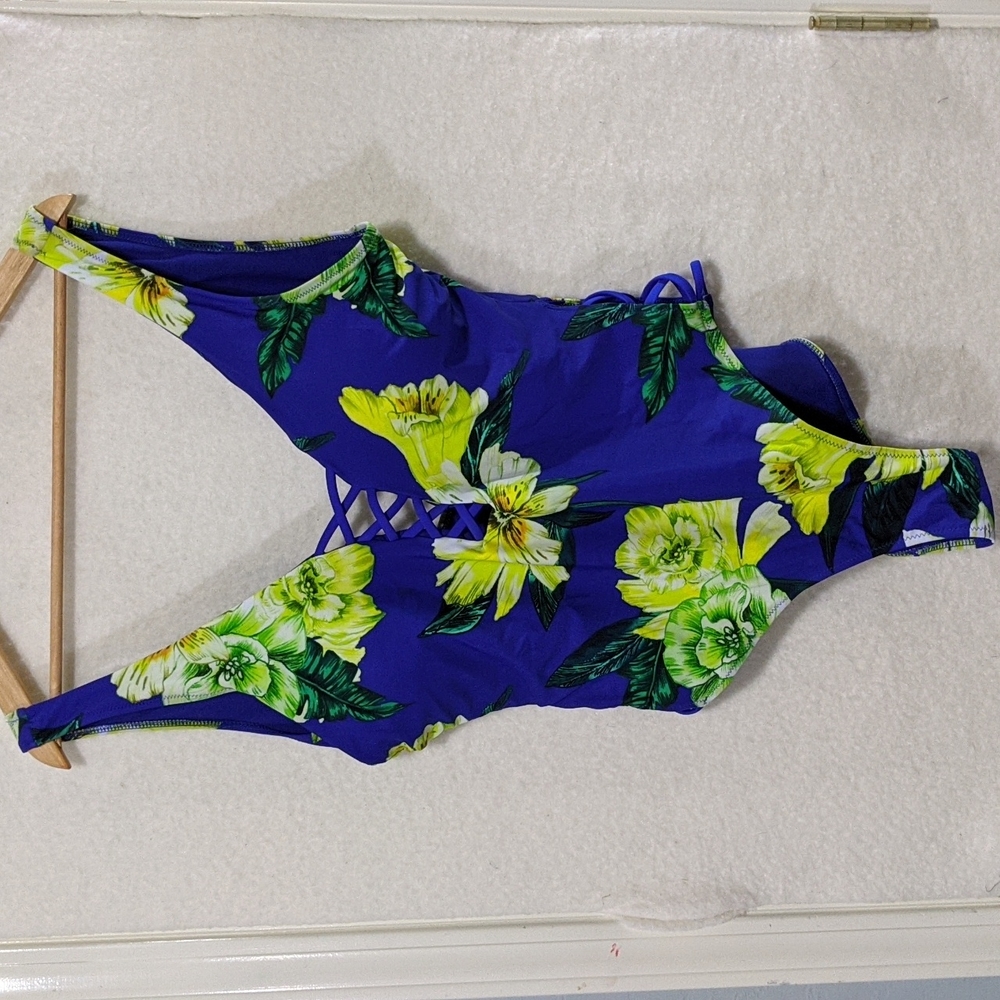 Coral Tropics 2x one piece swimsuit